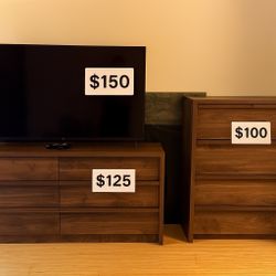 Wood Dressers Chest Of Drawers