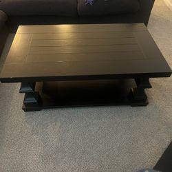 Living Room And Side Table 