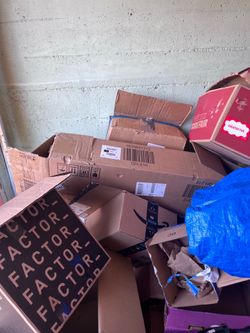 Free moving boxes
