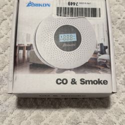 🏠 Smoke and Carbon Monoxide Detectors – 5 Available (Brand New)