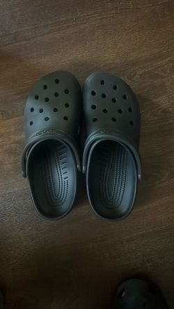 Black crocs