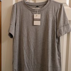 Women's new with tags size medium t shirt top clothes