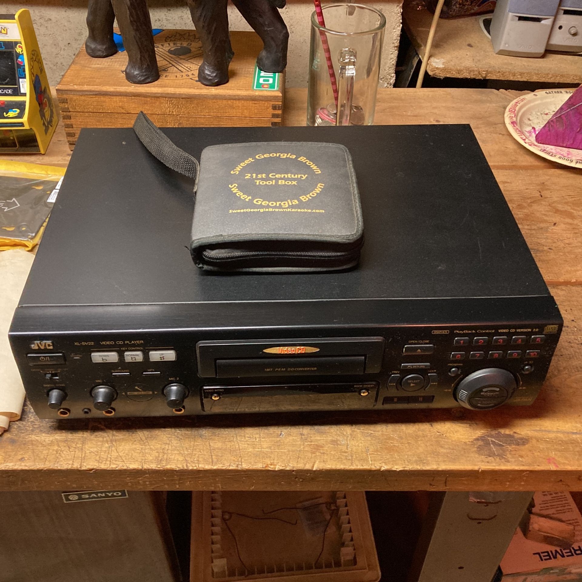JVC Video CD Player With Karaoke Discs