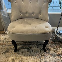 Accent Chair Grey Tufted Velvet