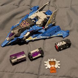 Transformers Cybertron 2005 Voyager Soundwave w/weapons, cyberplanet key and Lazerbeak