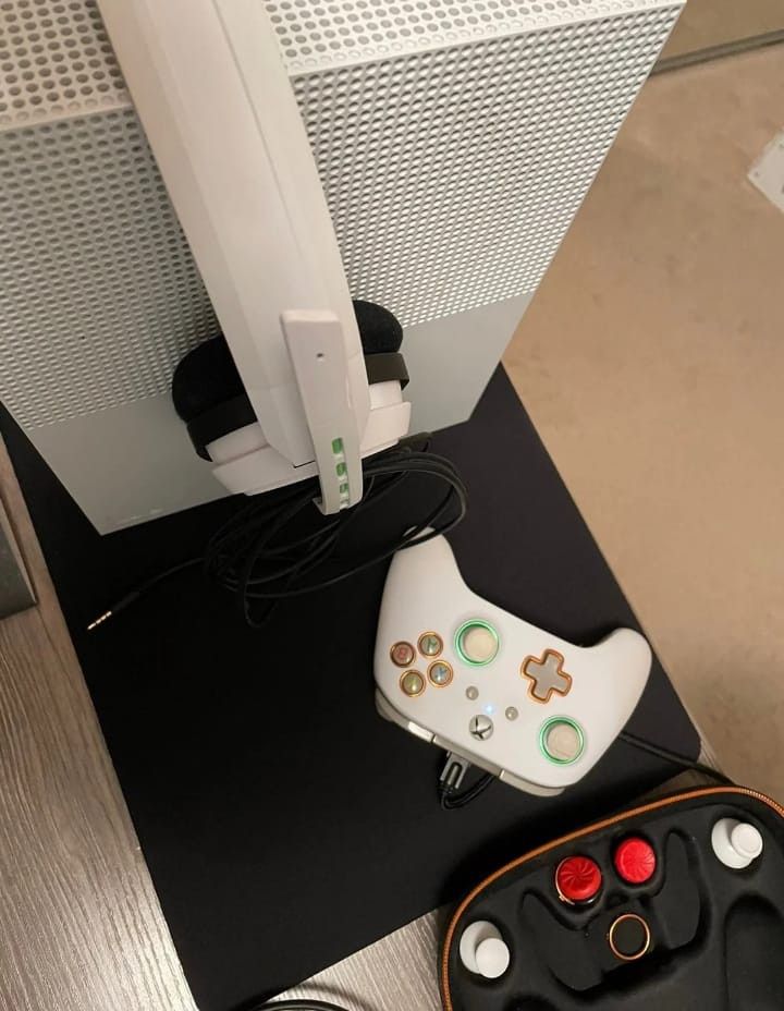 X Box One