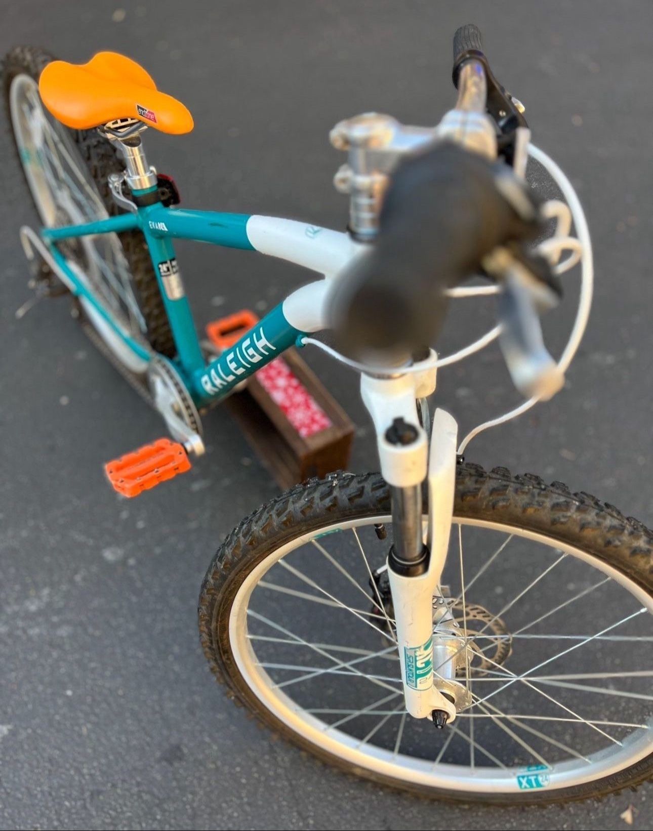 KIDS Mountain Bike Raleigh Teal Color / Orange 24in- 8/12 Yo - Excellent Conditions + Upgrades