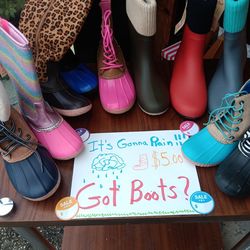 Boots and boots all sizes lady children