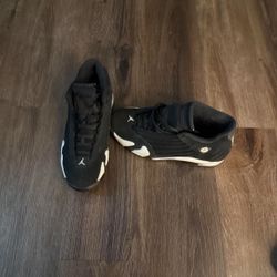 Jordan Retro 14 "Black/White"