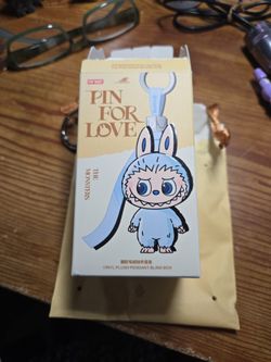 Labubu Pin For Love - B