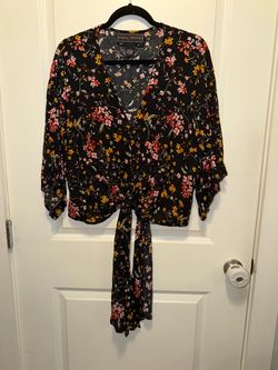 Polly & Esther Printed V-Neck Oversized Tie-Hem Blouse size large