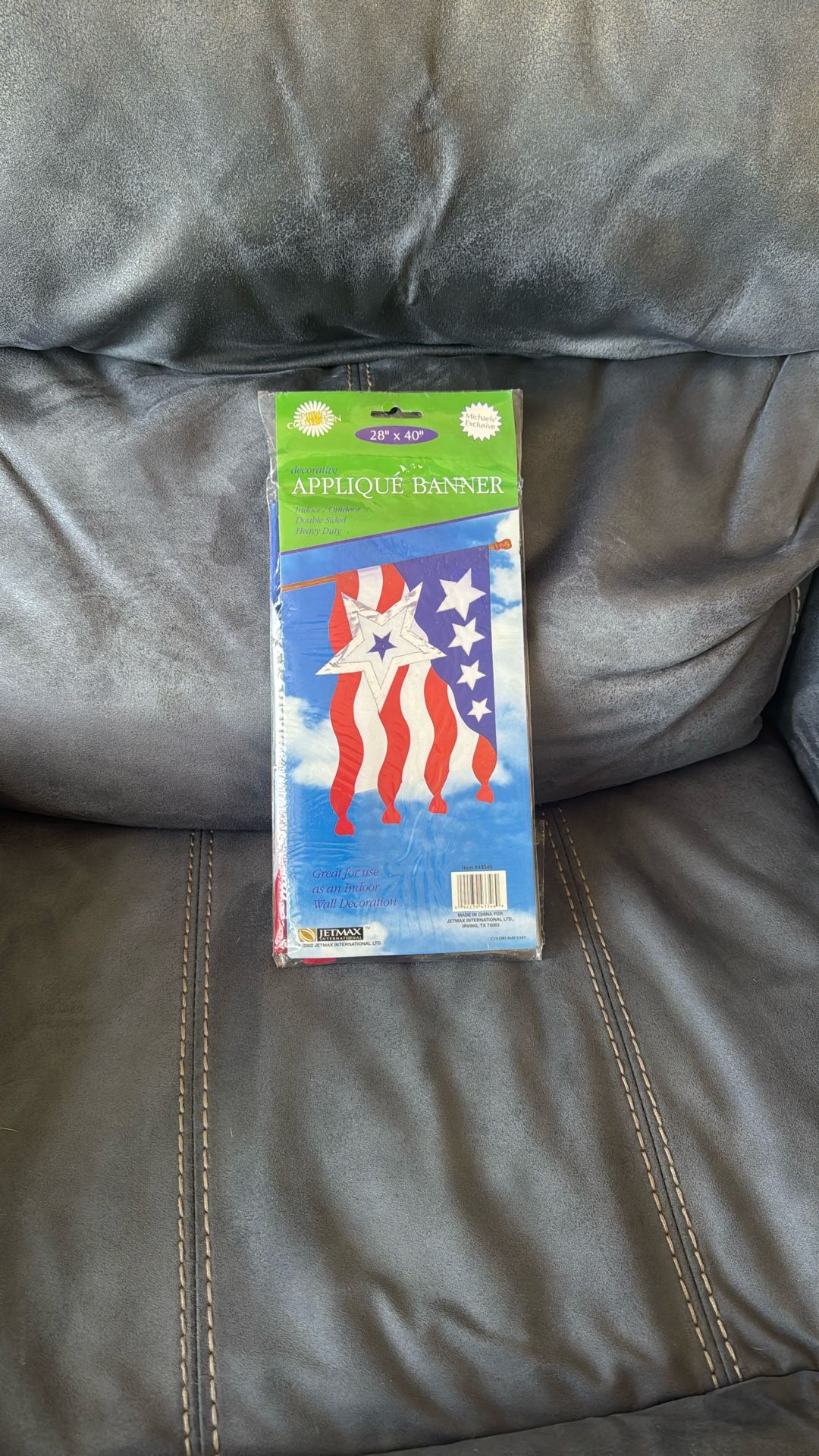 New In Package House Flag 28” x 40” Indoor / Outdoor Garden Double Sided American Flag Decoration
