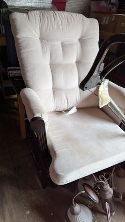 Wooden Nursing Glider Chair