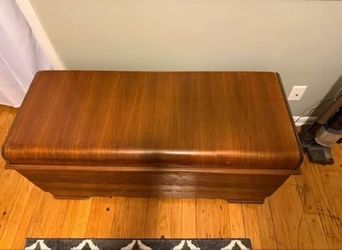 Vintage 1948 Lane Cedar Chest