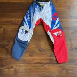Ridding/motocross Gear (Y8)