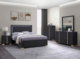NEW QUEEN AND KING 5pc BEDROOM FURNITURE SET WITHOUT MATTRESS AND FREE DELIVERY PAY ON ARRIVAL