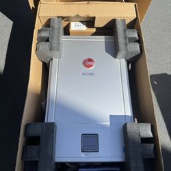Rheem IKONIC 8.4 GPM Smart Super High Efficiency Indoor or Outdoor Natural Gas Tankless Water Heater With Recirculation