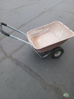 Utility Wheelbarrow
