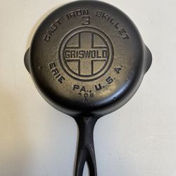Griswold #3 Large Block Logo Cast-Iron Skillet Beautifully Restored & Seasoned Sits Flat 709A