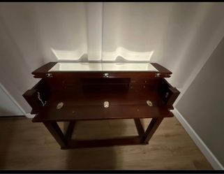Entrance Table