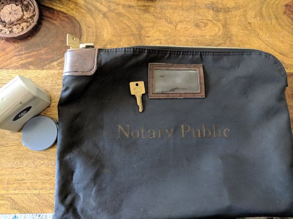 Lockable Notary Public Bag For In Costa Mesa Ca Offerup