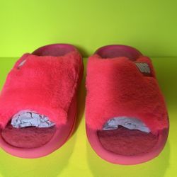 Uggs Slippers Size 6 Women