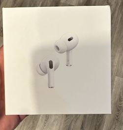 NEW Apple AirPods Pro With Mag Safe Case