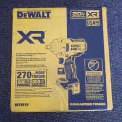 DeWalt 20v Max XR 1/2" Impact Wrench With Hog Ring Anvil