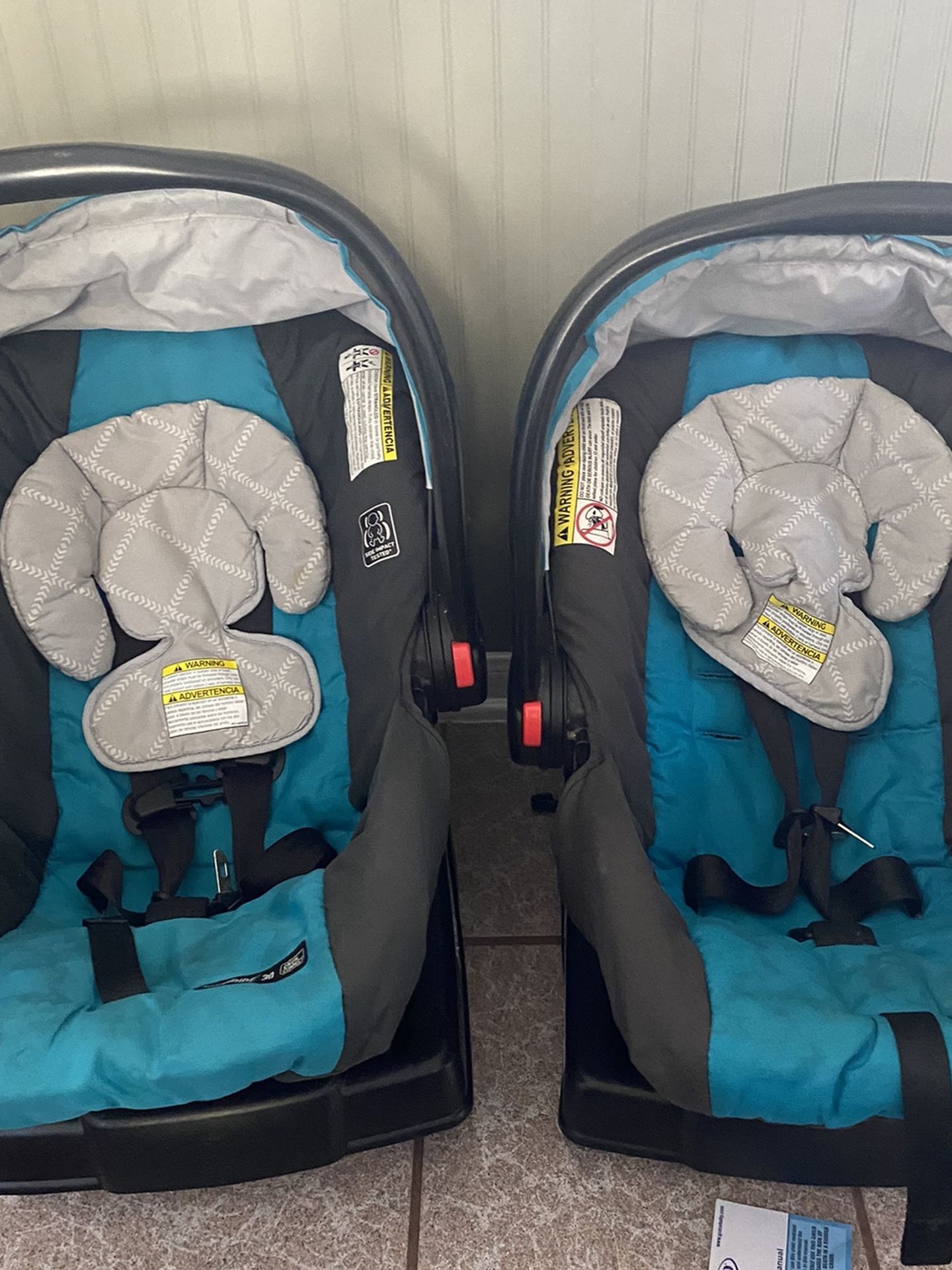 Graco Snugride 30 Car Seat Click Connect