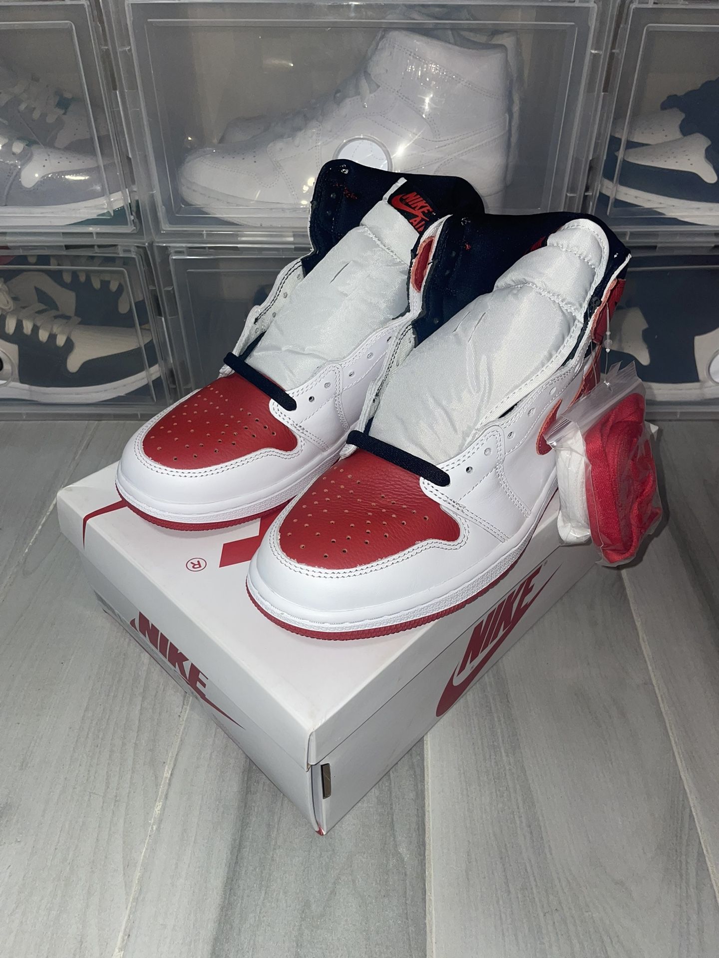 Jordan 1 Retro High OG Heritage - Size:9 M