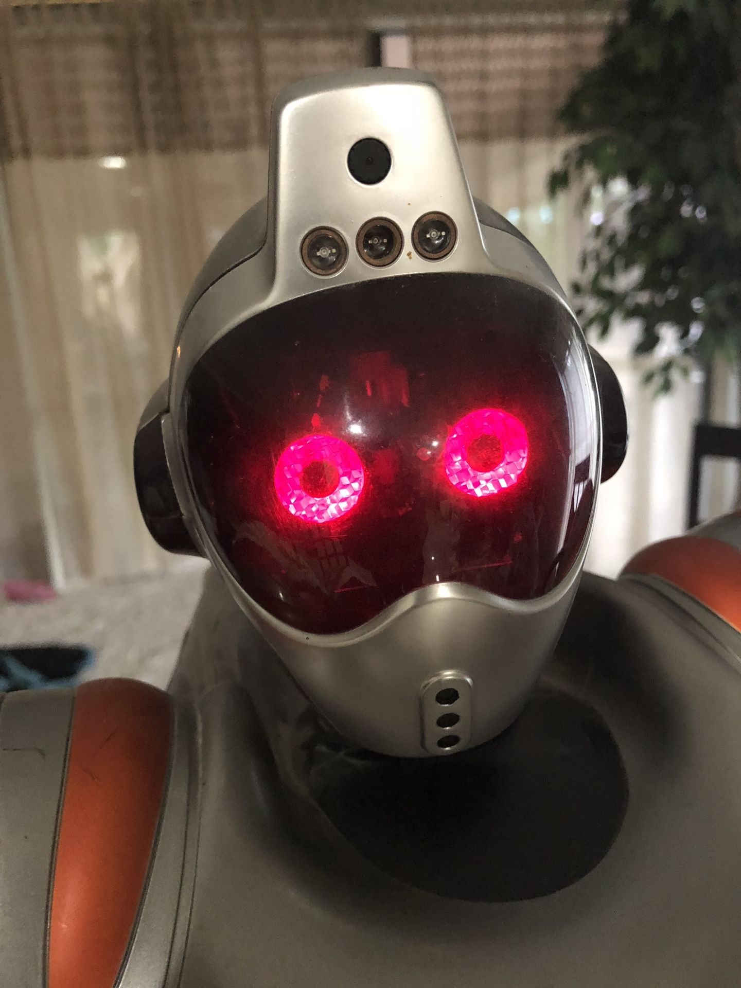 WowWee RS Media Robosapien RC Robot Multimedia Robotic Interactive Humanoid 23” tall