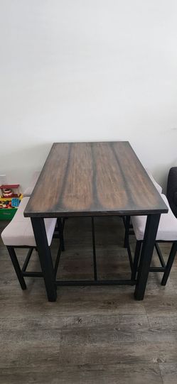 table with 4 benches