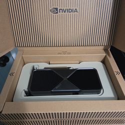 NVIDIA RTX 5070 Founders Edition - Like New in Box