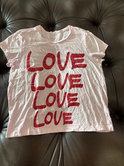 Victoria’s Secret tshirt size M