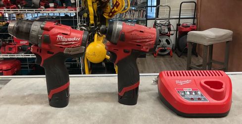 Milwaukee M12 Hammer/Impact Fuel Brushless Drill Set