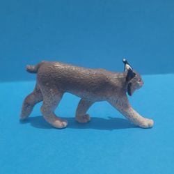 Safari Ltd Toy Gray, Rubber Lynx, Realistic Model, Figurine, Gift,  2.75".