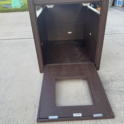 Cat Litter Box Cabinet - Brown