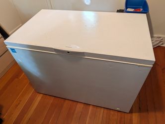 Frigidaire Chest Freezer 14.8 cu. ft.