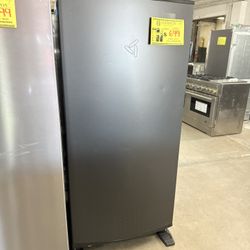 WHIRLPOOL REFRIGERATOR STAND UP