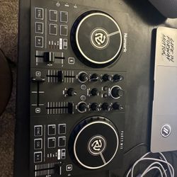 Numark DJ Controller 