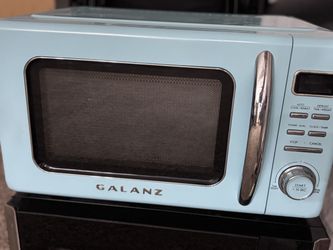 💙 Galanz Retro Blue Microwave – Excellent Condition