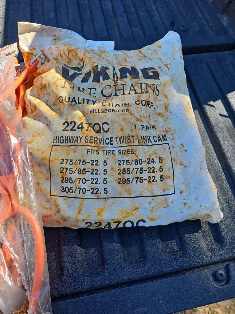 Three Sets Snow Chains