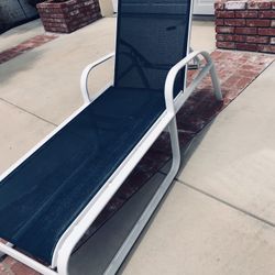 2 Pc Chaises