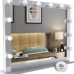 Mirror with Lights & USB *NEVER OPENED*