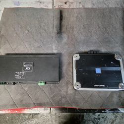 Two amplifiers ARC AUDIO 1ch And ALPINE 4ch
