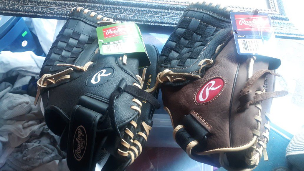 2 Rawlings baseball gloves brand new