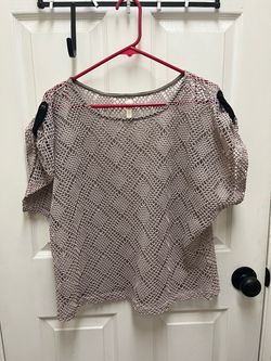 Top size L $3
