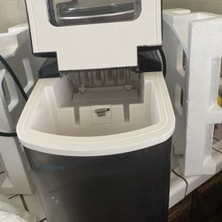 Ice Maker 
