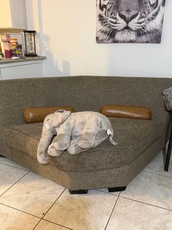 COUCHES