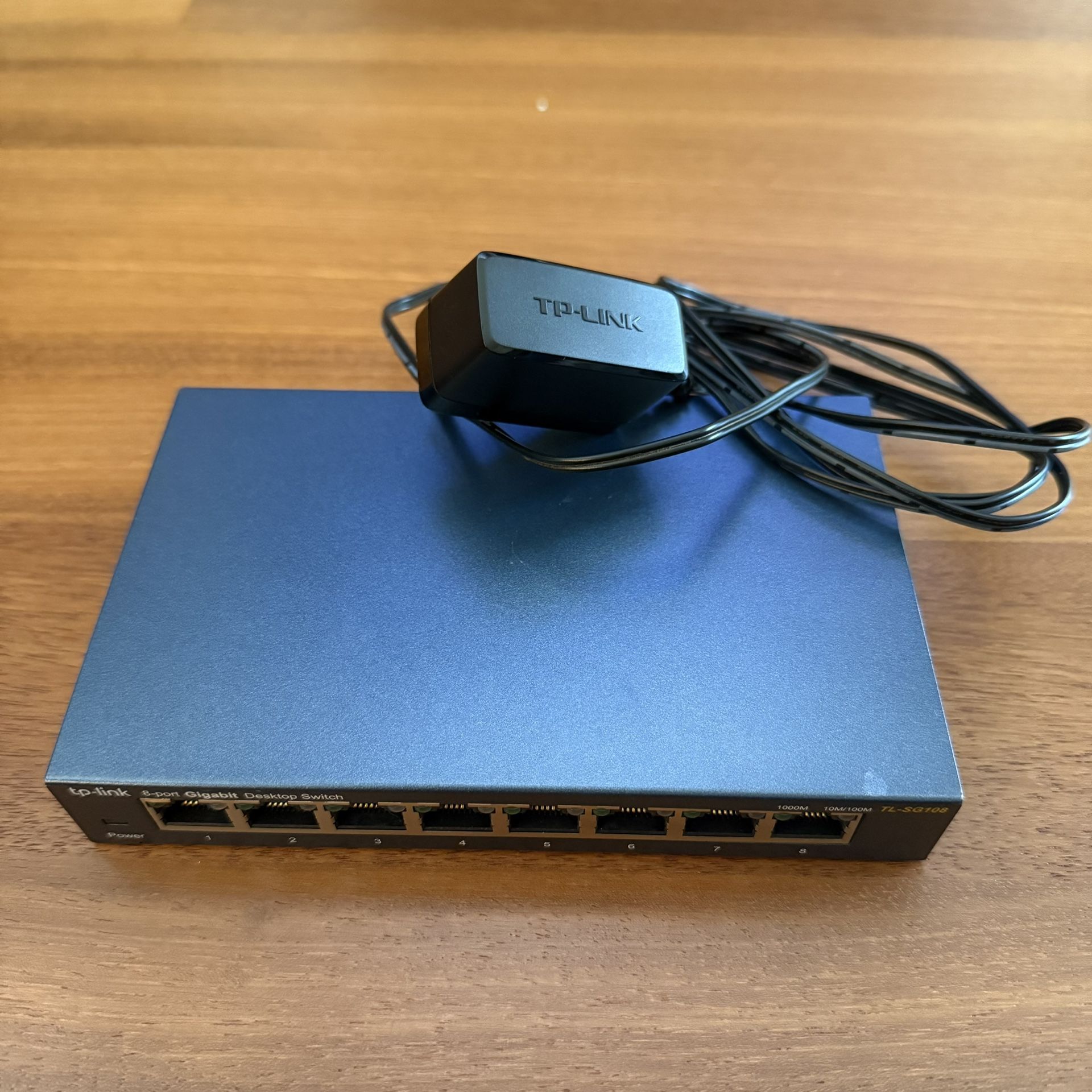 TP-Link TL-SG108 8 Port Gigabit Ethernet Desktop Switch Splitter Network Expand